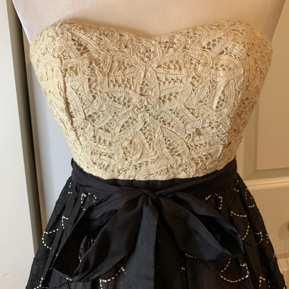 Meadow Rue Anthropologie Lace Embroidered Dress - Picture 2 of 6